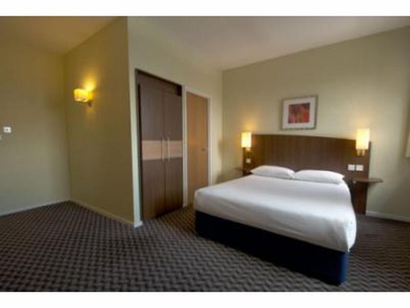 Travelodge Leeds Central Vicar Lane Екстер'єр фото